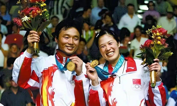 开云体育-从奥运冠军到被立案调查，羽协主席张军最终还是没能顶住诱惑！|国羽|体育|运动员|羽毛球|荣誉_新浪新闻